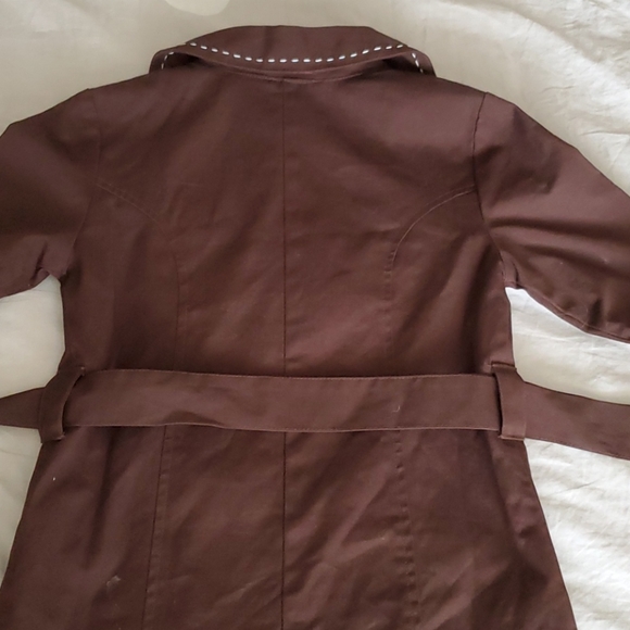 Gymboree Trench coat. 5/6 - Picture 11 of 13
